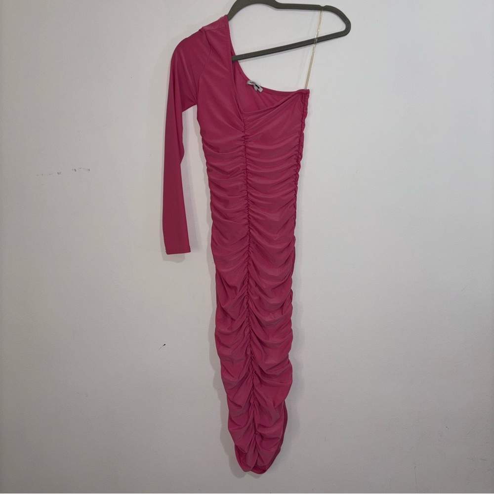 Chic Pink Ruched One-Shoulder Dress